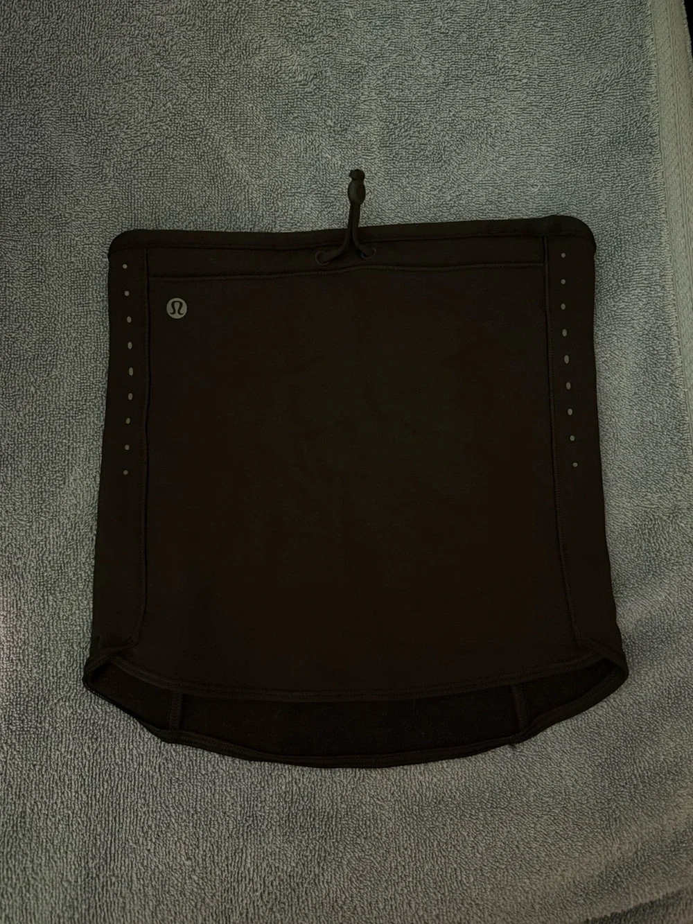 lululemon athletica Black Drawstring neck warmer